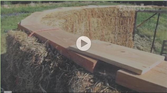 VIDEO : La Maison Autonome – éco-construction et maison de paille