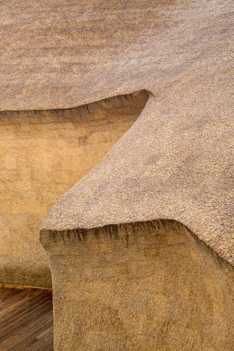 Museum-and-Biodiversity-Research-Centre-by-GuineePotin-Architectes - Courtesy Guinée Potin © Willy Berré 