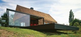 Thatch Looks Good: 7 Terrific Instances of the Craft Building Method