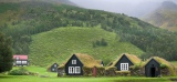 L’Islande, pays des petites maisons sous les prairies