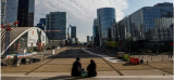***mdek- La Défense : l'esplanade du quartier d'affaires va être transformée en «un parc urbain de 7 hectares»